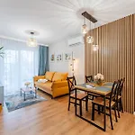 Laba Kolobrzeg Apartamenty Kollataja Z Parkingiem